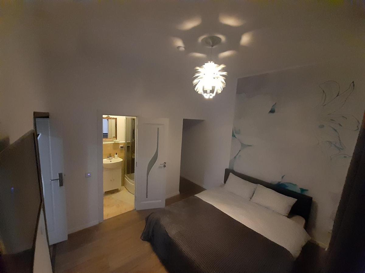 Casa J. Gusbeth Apartment Brasov Bagian luar foto