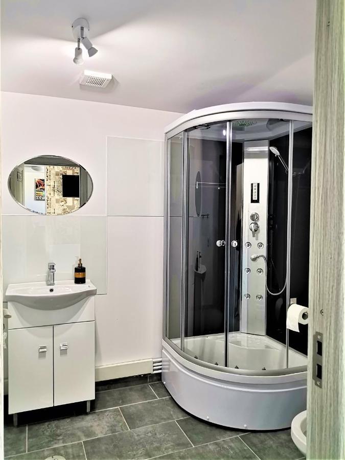 Casa J. Gusbeth Apartment Brasov Bagian luar foto