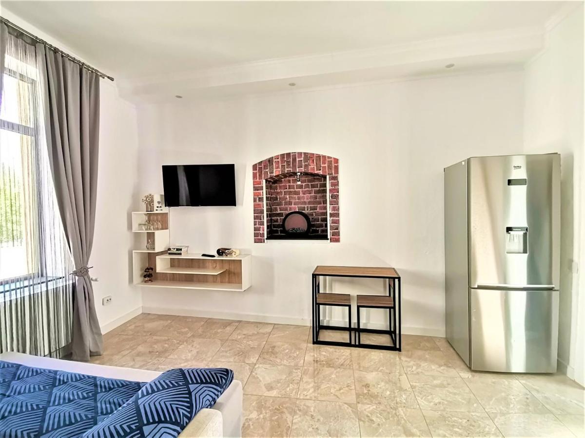 Casa J. Gusbeth Apartment Brasov Bagian luar foto
